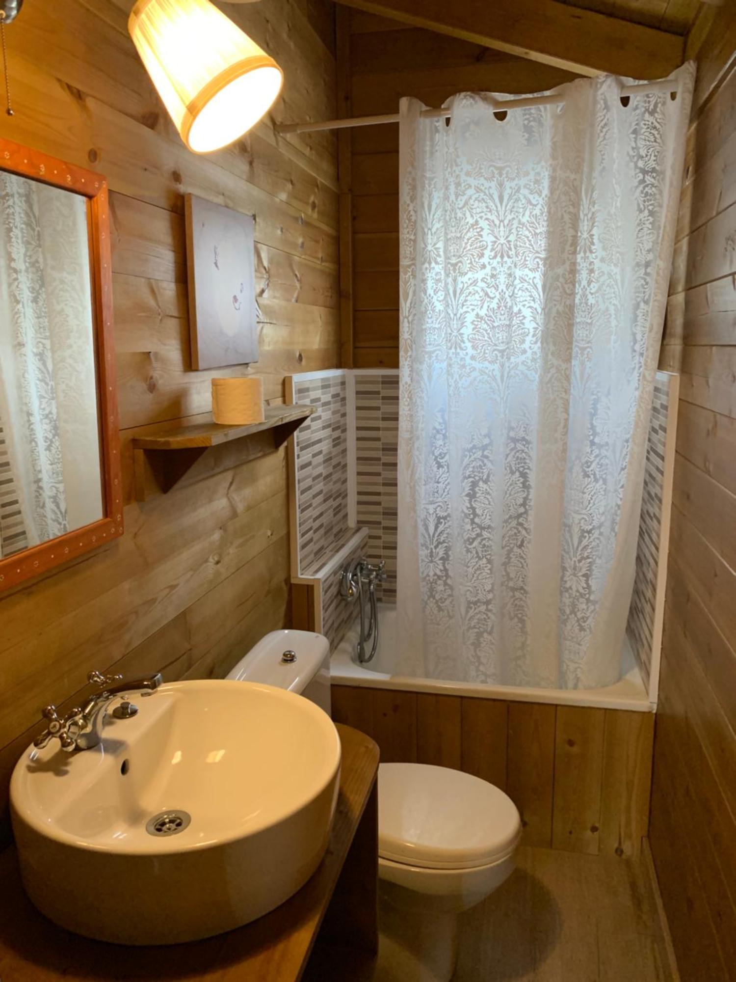 Camping Puigcercos Borreda Bagian luar foto